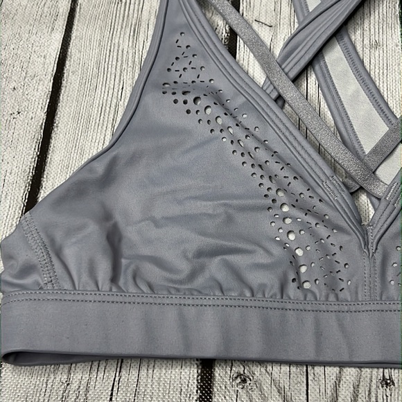 Victoria sport strappy sports bra size XS - Picture 3 of 8